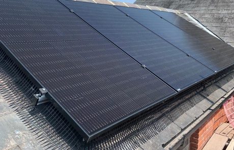 A solar install on slate tiles near Colchester (Image: DH/Tanjent)