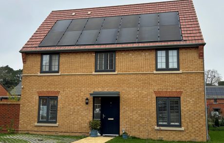 Upgraded solar install with GSE in-roof panels (Image: CC via Tanjent)